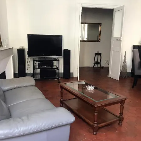 Apartment Charming In The Heart Of